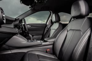 Alfa Romeo Giulia Sprint 2020 года  (UK)